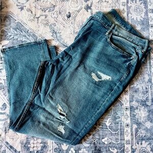 EUC Men’s Old Navy Distressed Relaxed Slim Jeans Size 44x30